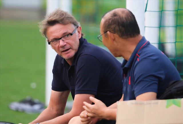 hlv-park-ngay-toi-moi-sang-viet-nam-cung-bi-ap-luc-nhu-ong-troussier-bay-gio